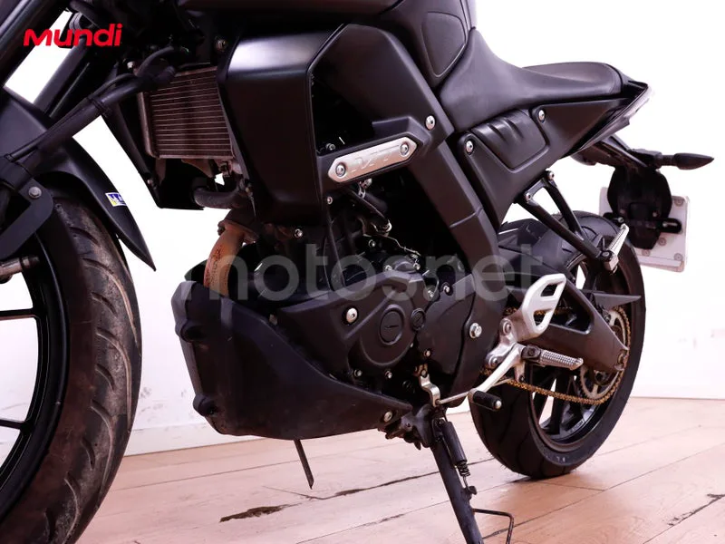Yamaha MT-125 - Vista 10