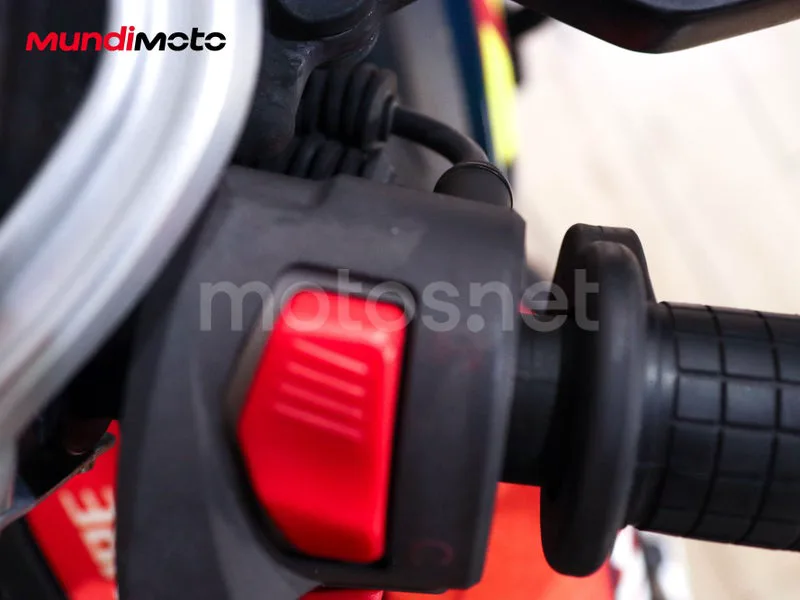 Benelli TRK 502 - Vista 21
