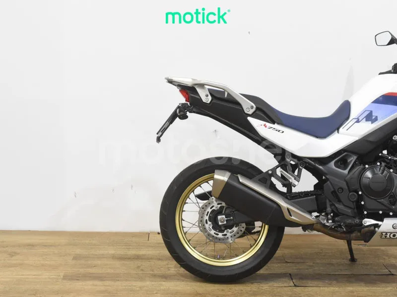 Honda XL750 Transalp - Vista 3