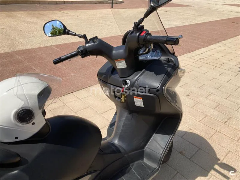 Suzuki Burgman 125 - Vista 11