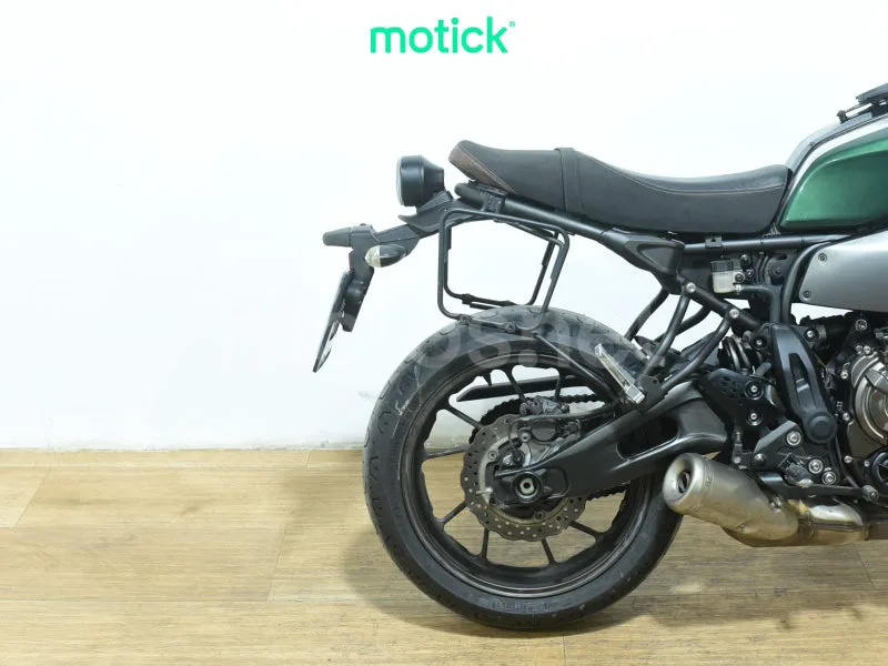 Yamaha XSR700 - Vista 3