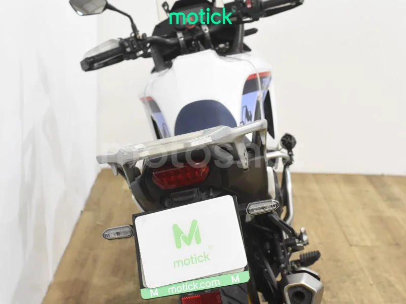 Honda XL750 Transalp - Vista 5