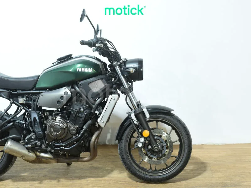 Yamaha XSR700 - Vista 4