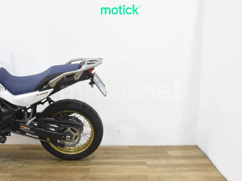Honda XL750 Transalp - Vista 8