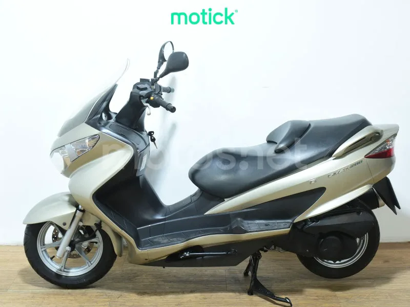 Suzuki Burgman 200 - Vista 7