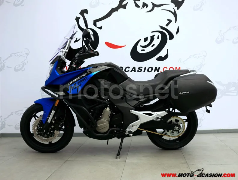 CFMOTO 650MT - Vista 7