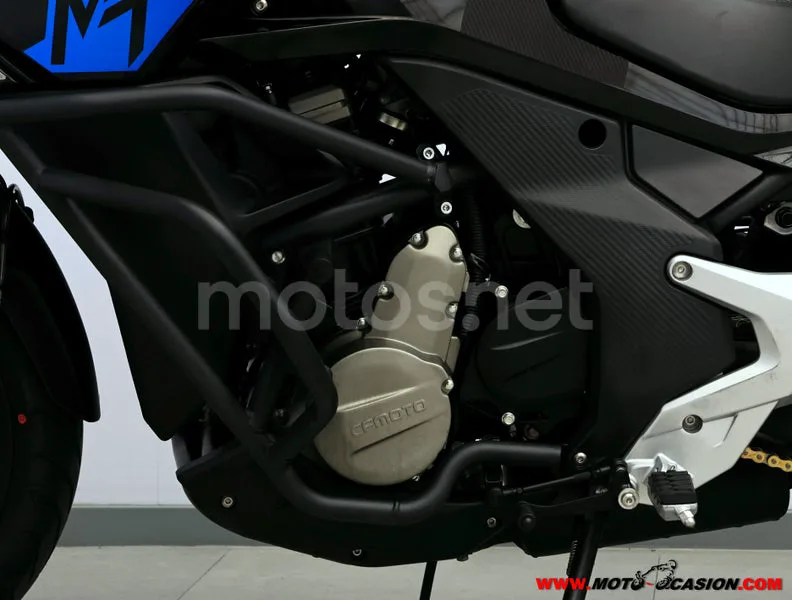 CFMOTO 650MT - Vista 10