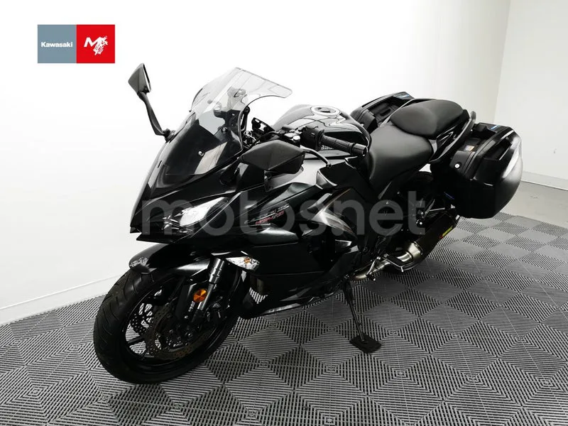 Kawasaki Z1000 SX - Vista 19