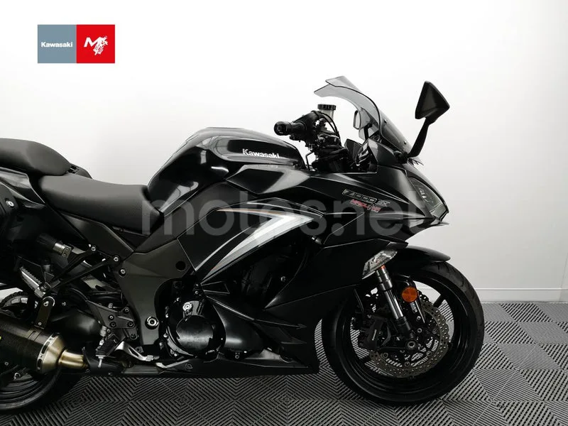 Kawasaki Z1000 SX - Vista 6