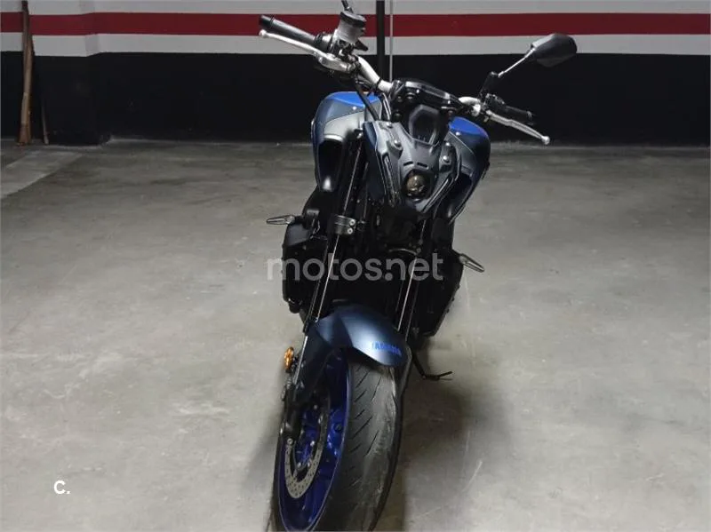 Yamaha MT-09 - Vista 3