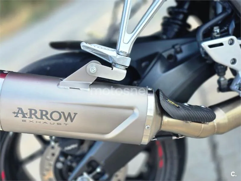 Honda CBR650R - Vista 14
