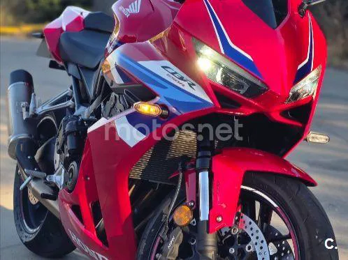 Honda CBR650R - Vista 4