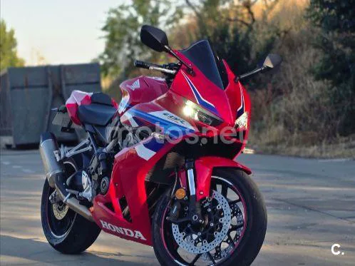 Honda CBR650R - Vista 6