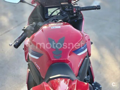 Honda CBR650R - Vista 7