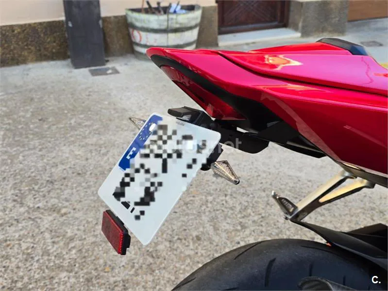 Honda CBR650R - Vista 8
