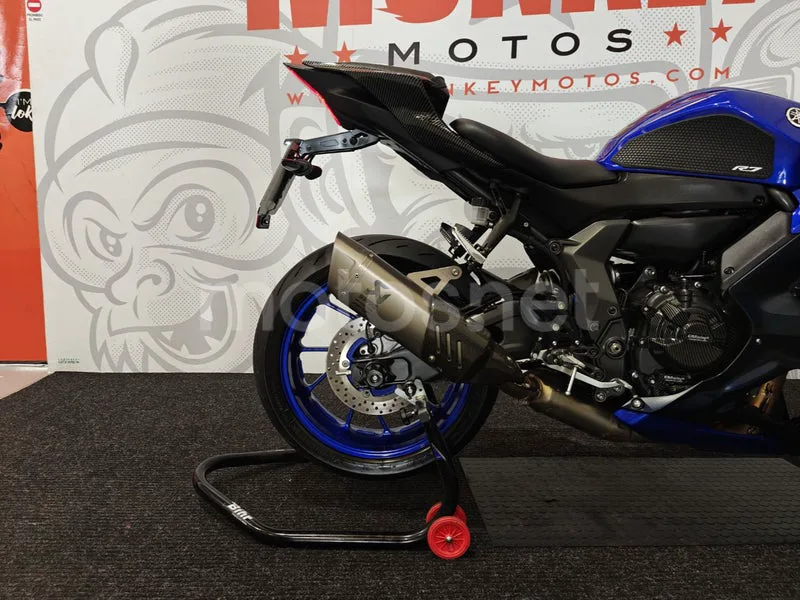 Yamaha YZF-R7 - Vista 13