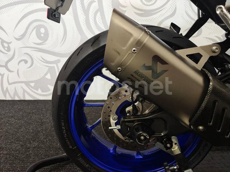 Yamaha YZF-R7 - Vista 19