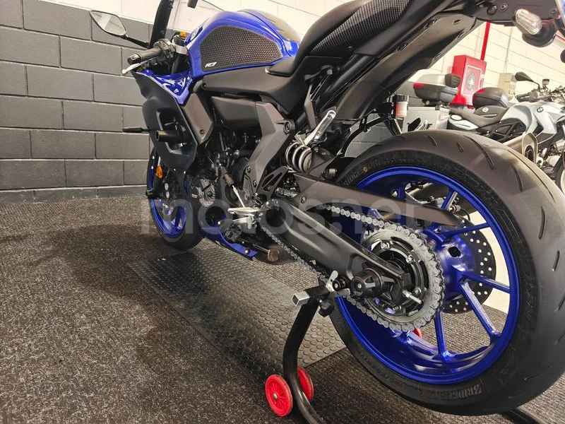 Yamaha YZF-R7 - Vista 5