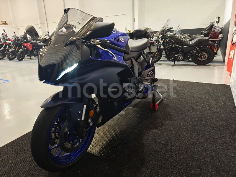 Yamaha YZF-R7 - Vista 6