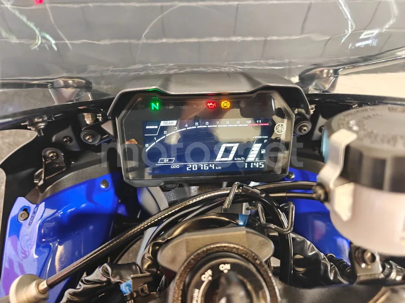 Yamaha YZF-R7 - Vista 9