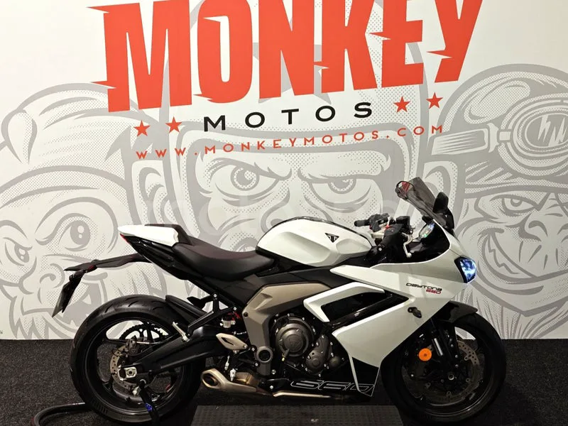 Triumph Daytona 660 7290 € 2024 Navarra - 1