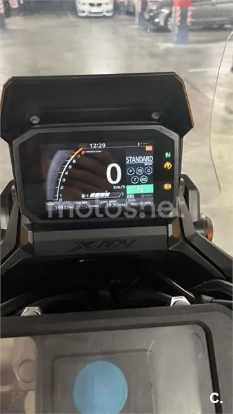 Honda X-ADV - Vista 4
