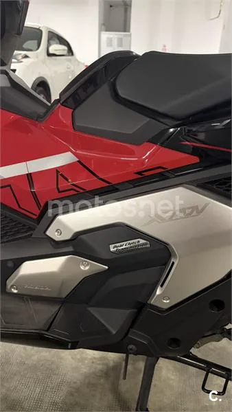 Honda X-ADV - Vista 7
