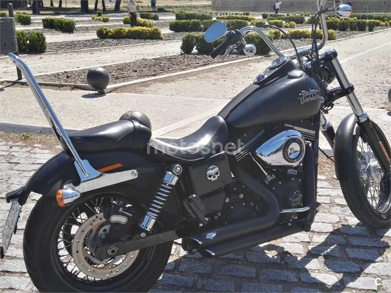 Harley-Davidson Dyna Street Bob - Vista 3