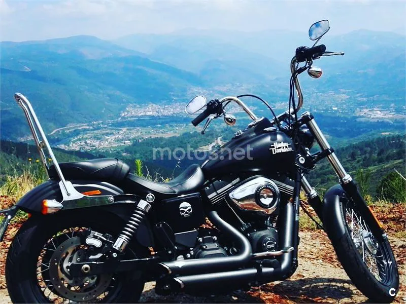 Harley-Davidson Dyna Street Bob - Vista 4