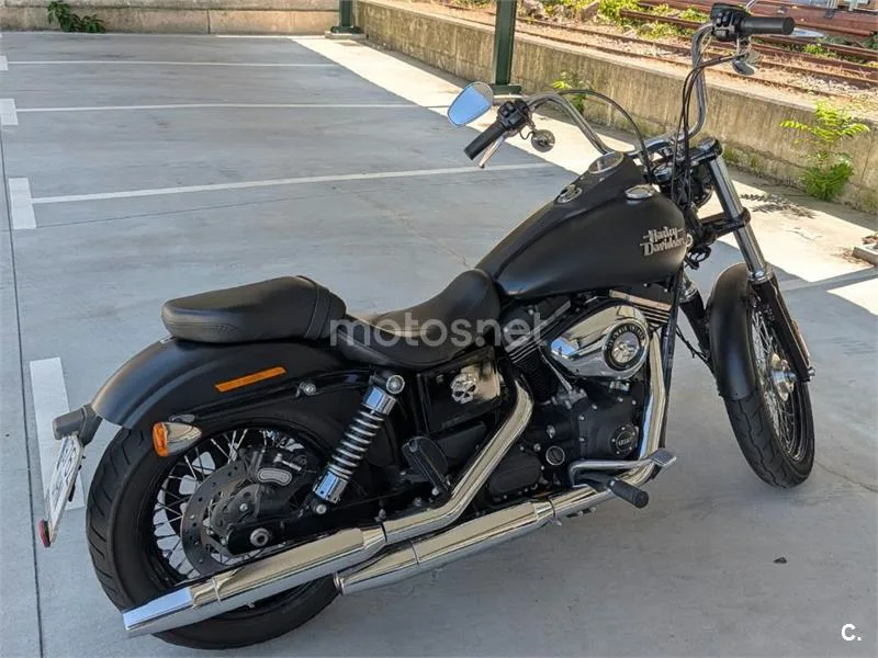 Harley-Davidson Dyna Street Bob - Vista 5