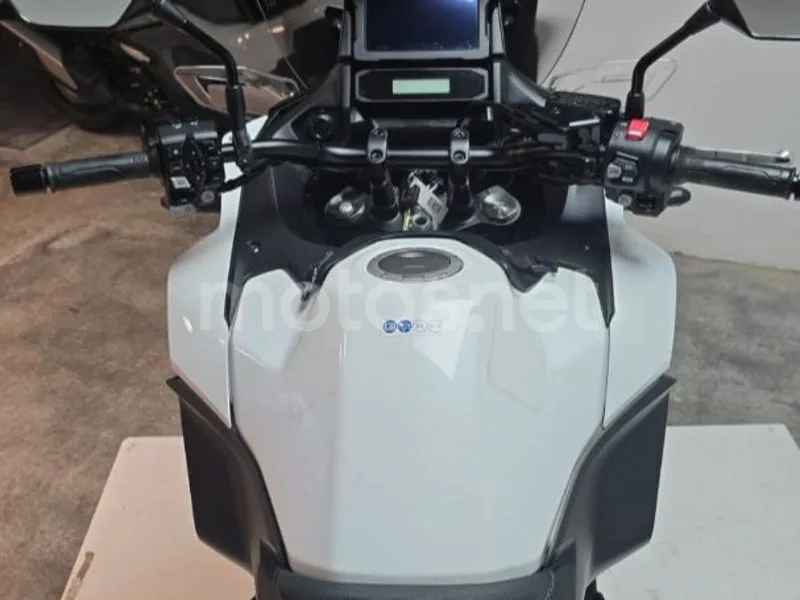 Honda NT1100 - Vista 3