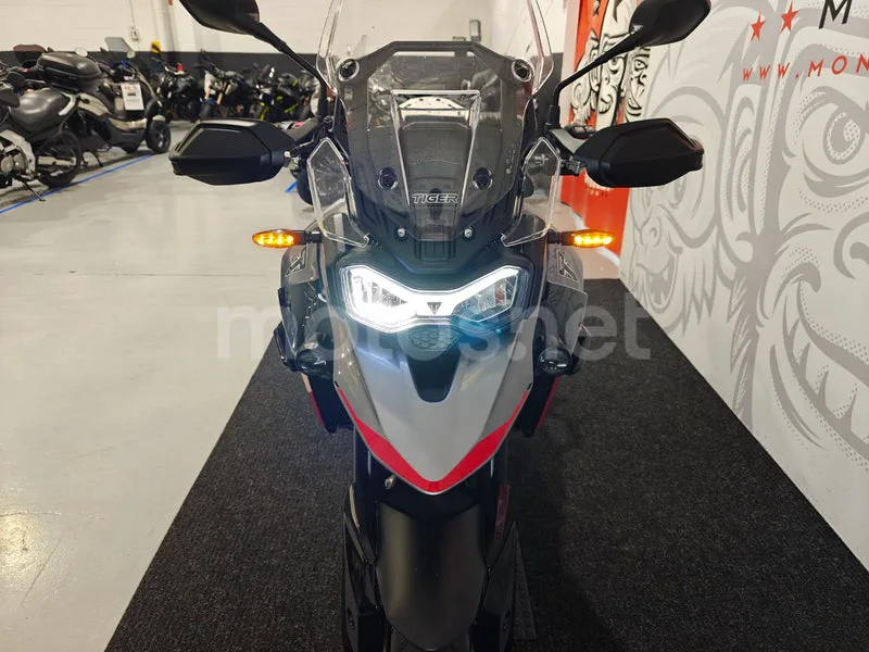 Triumph Tiger 900 - Vista 4