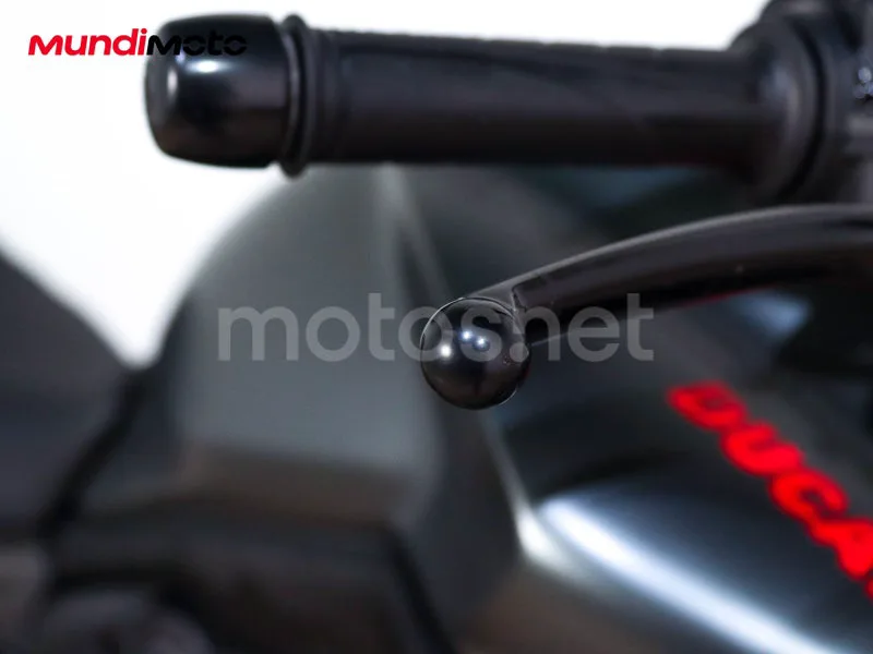 Ducati Monster - Vista 14