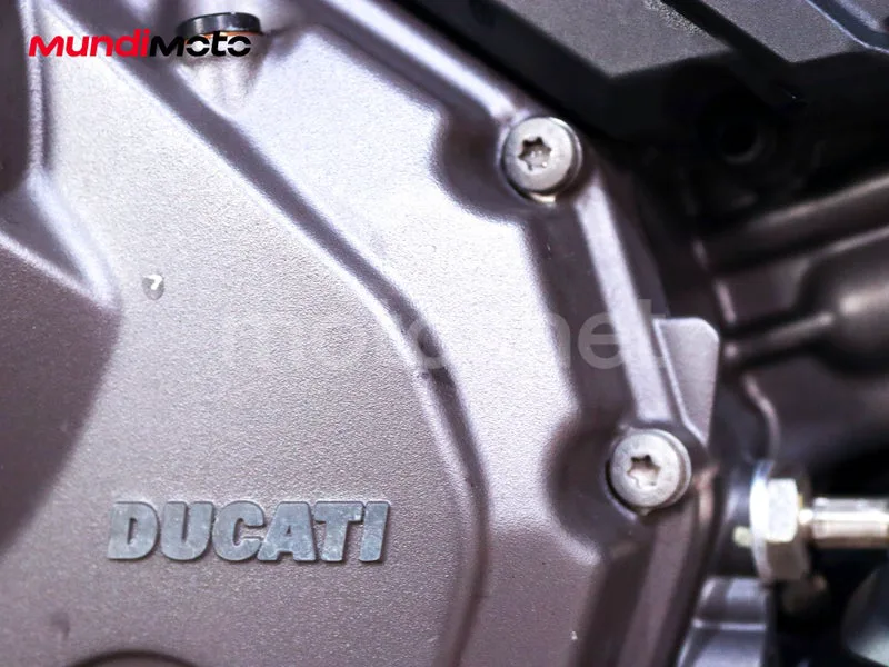 Ducati Monster - Vista 15