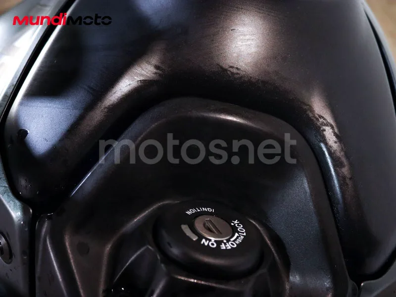 Ducati Monster - Vista 18