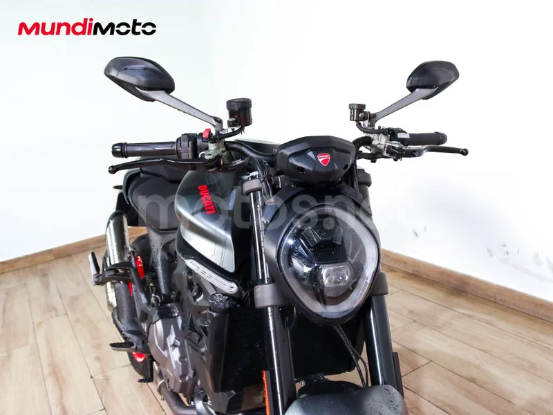 Ducati Monster - Vista 5