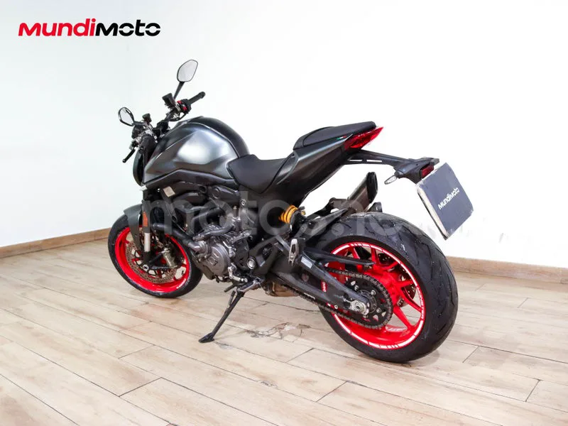 Ducati Monster - Vista 8