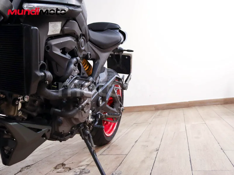 Ducati Monster - Vista 10