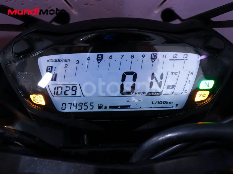 Suzuki GSX-S750 - Vista 12