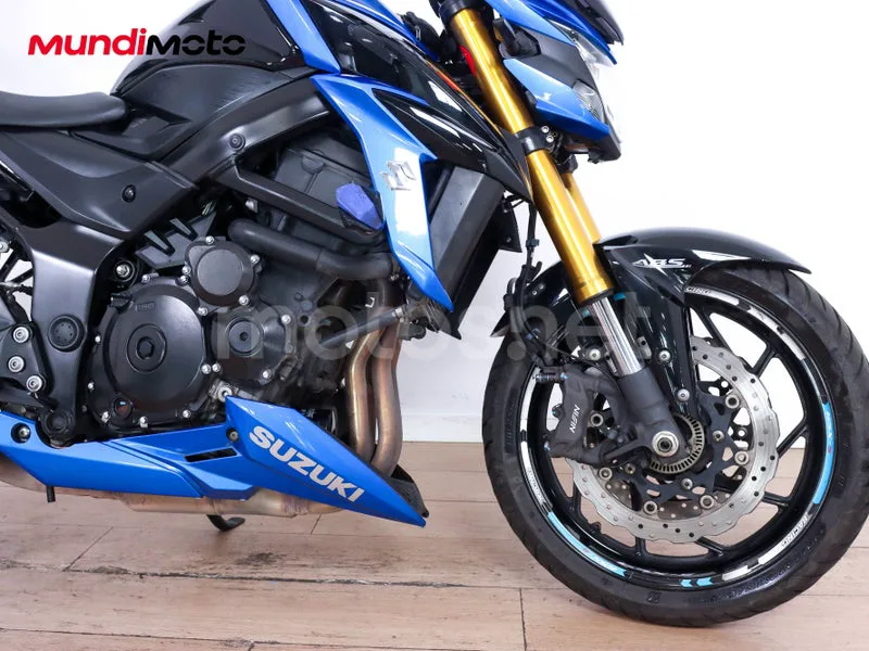 Suzuki GSX-S750 - Vista 30