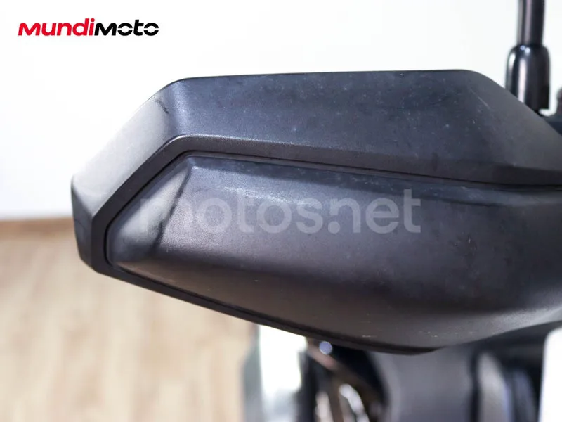 Honda X-ADV - Vista 14