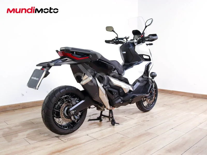 Honda X-ADV - Vista 3