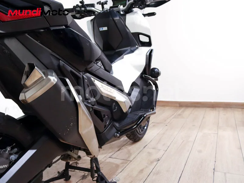 Honda X-ADV - Vista 4
