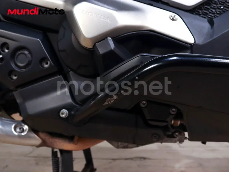 Honda X-ADV - Vista 38