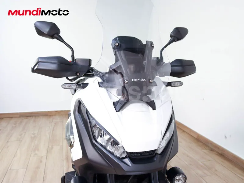 Honda X-ADV - Vista 5