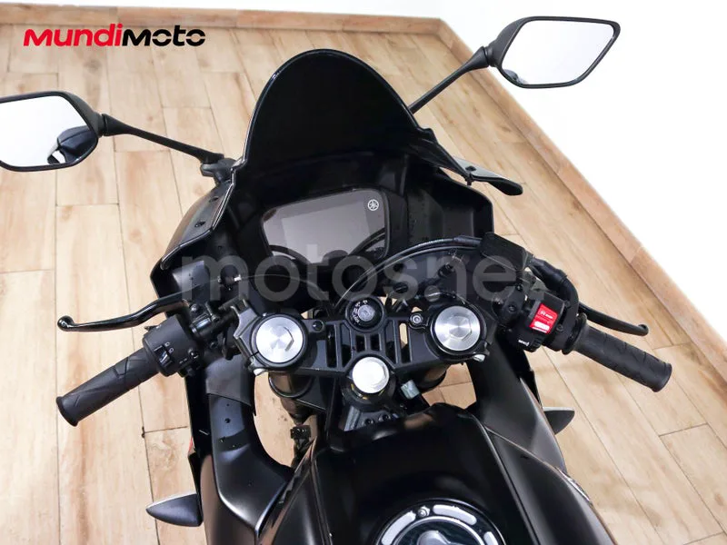 Yamaha YZF-R125 - Vista 11