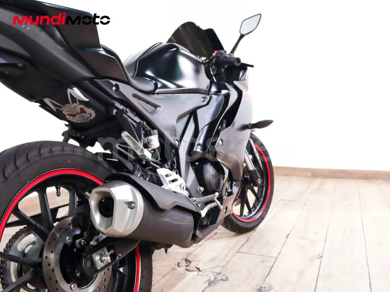 Yamaha YZF-R125 - Vista 4