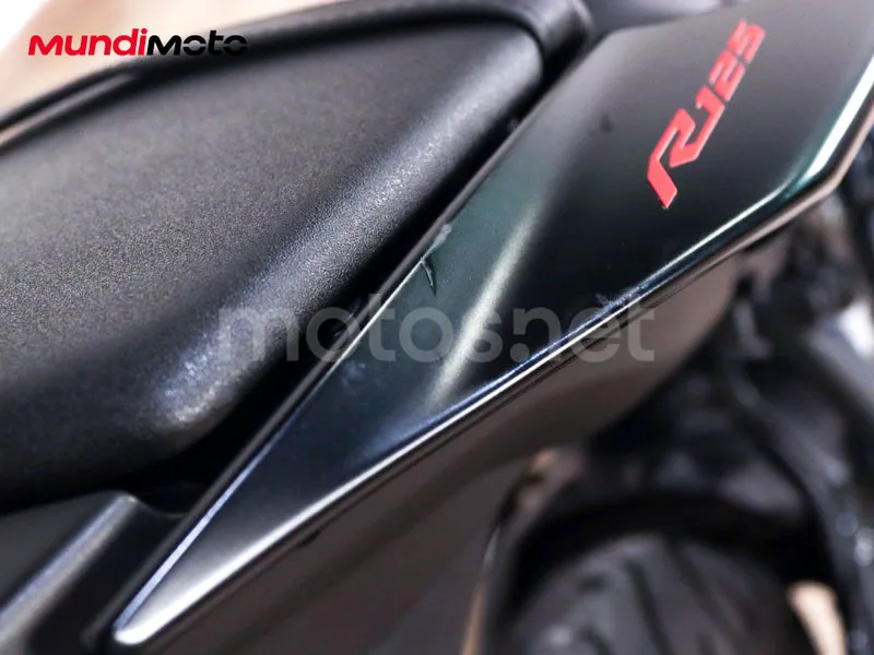 Yamaha YZF-R125 - Vista 32
