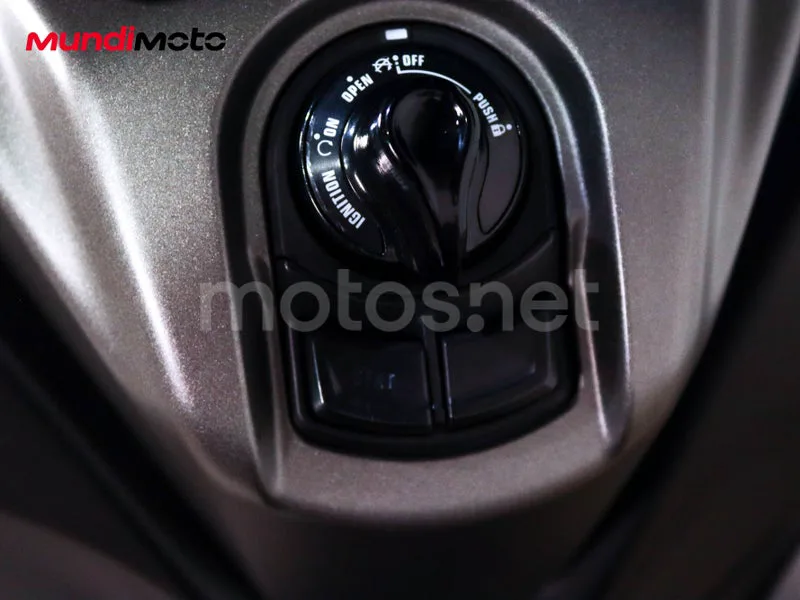 Yamaha Tricity 125 - Vista 18