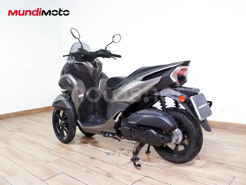 Yamaha Tricity 125 - Vista 8